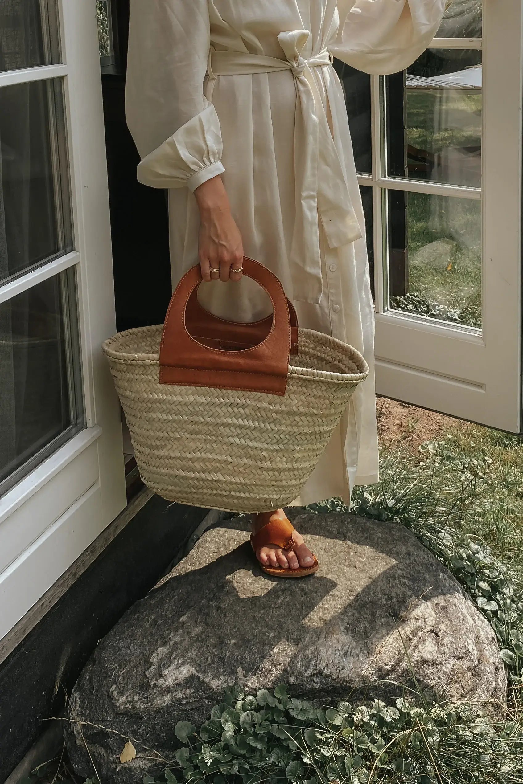 French Market Basket, Straw Bag with leather - Camel Brown
