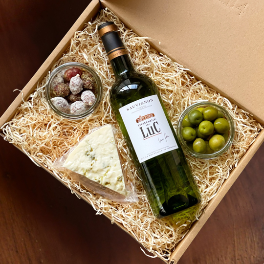 Wine & Nibbles Box
