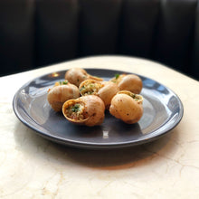 Load image into Gallery viewer, Burgundy snails
